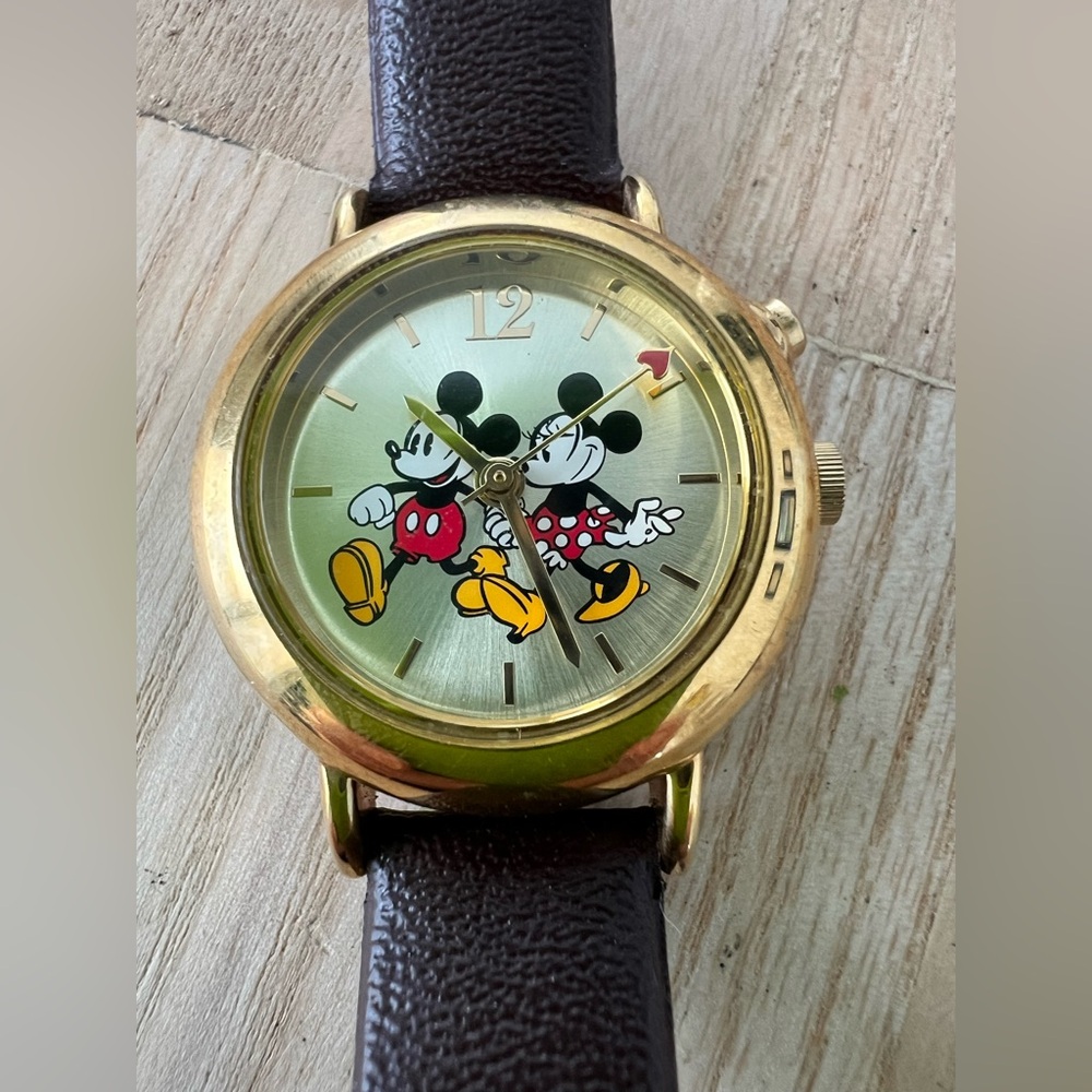 SII Seiko Disney Mickey and Minnie Mouse gold tone musical watch NEW BATTERY